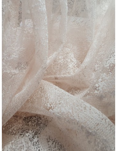 Плат за тънко перде в бледо розов цвят-4