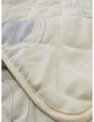 Модерно жакардово шалте в светъл кремав цвят 215x240см.-2