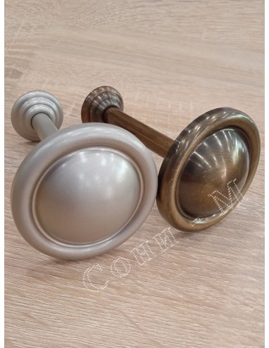 Големи държачи за коланчета на пердета в цвят месинг-2