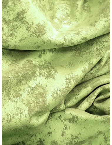 Плат за завеса в тревисто зелено с петниста шарка-2