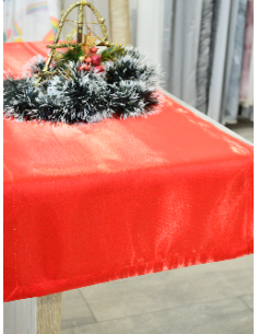 Коледен тишлайфер в червен цвят 38x135см.-1