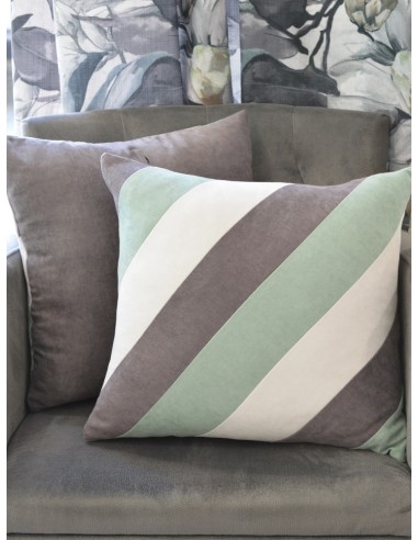 Стилни декоративни възглавници в три нюанса-2