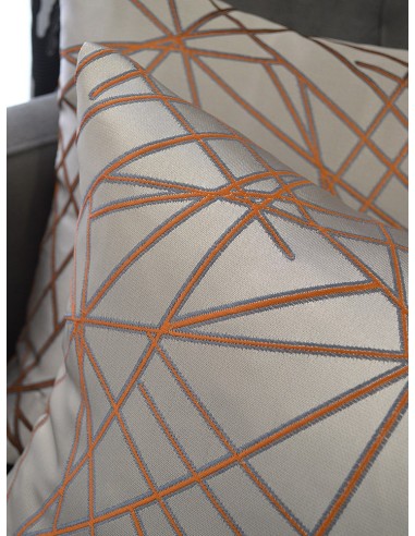 Комплект декоративни възглавници с интересни оранжеви орнаменти-3