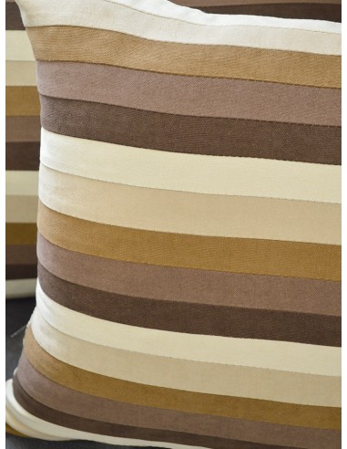 Възглавнички с пачуърк техника в шоколадови нюанси-2