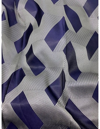 Стилна завеса от сатен с ромбовидни детайли-3