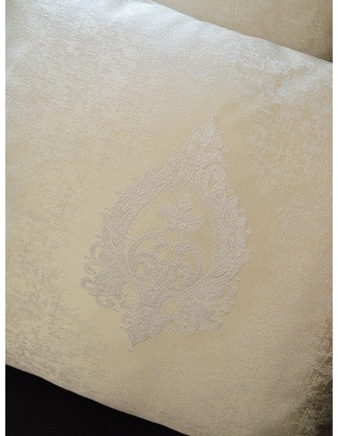 Комплект възглавници с бароков елемент в слонова кост-2