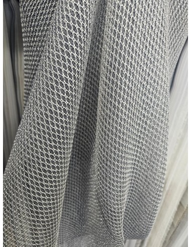 Полупрозрачна материя с лъскави частици в сив цвят-2