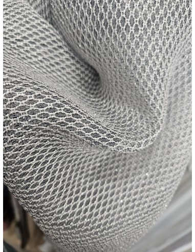 Полупрозрачна материя с лъскави частици в сив цвят-3