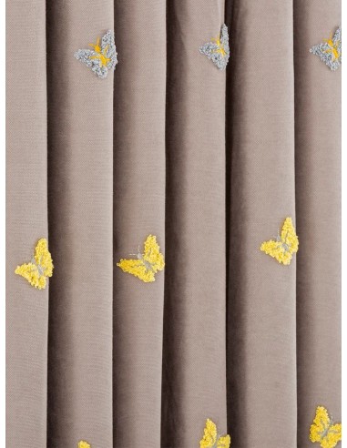 Завеса с бродирани релефни пеперуди-3