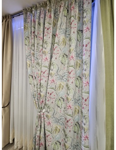 Плътна материя за завеса със сиво зелени и сини листа и розови цветенца-2