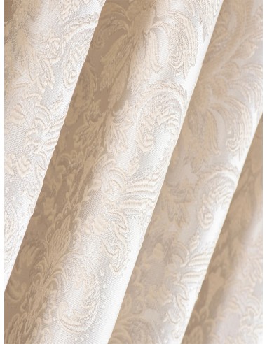 Луксозен бароков текстил в светъл нюанс