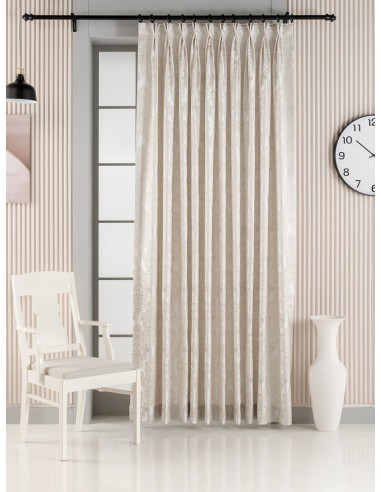 Луксозен бароков текстил в светъл нюанс