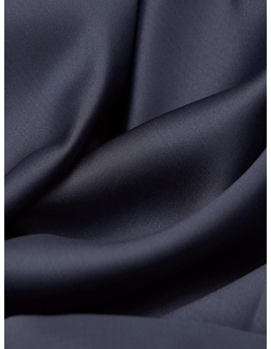 Сатенена завеса в тъмносиньо