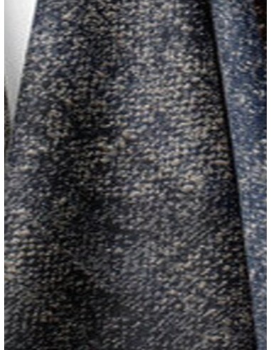 Завеса със стилна текстура и меко затъмнение