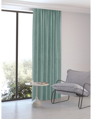 Мека завеса в цвят мента с фина структура
