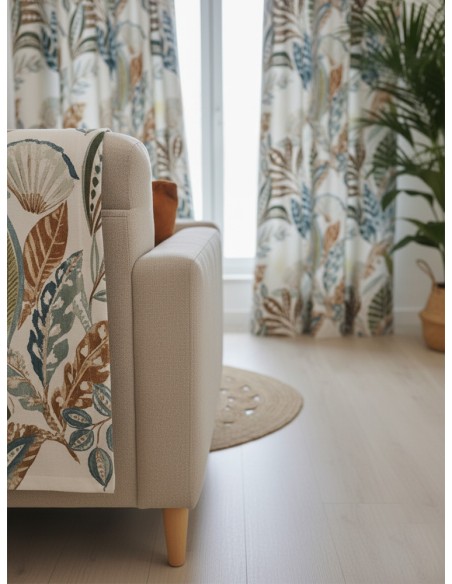 Флорален текстил с тропически мотиви