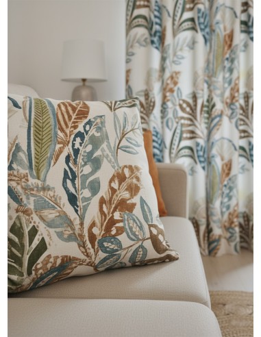 Флорален текстил с тропически мотиви