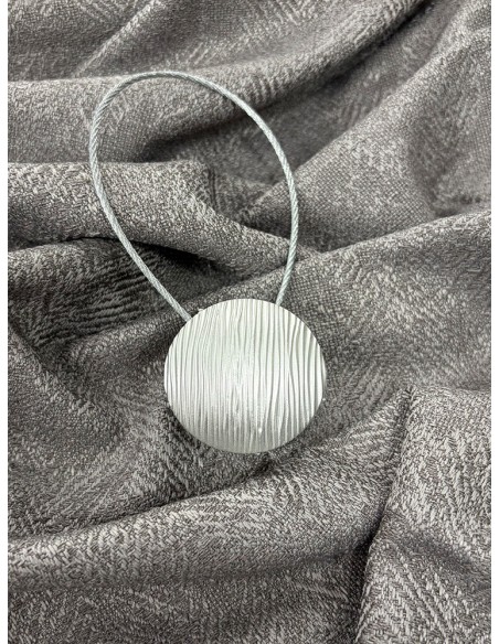 Магнит за перде в матов светло сив цвят