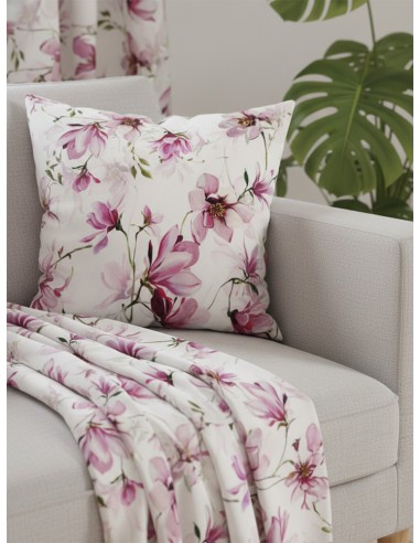 Плат за завеса с нежни розови цветя