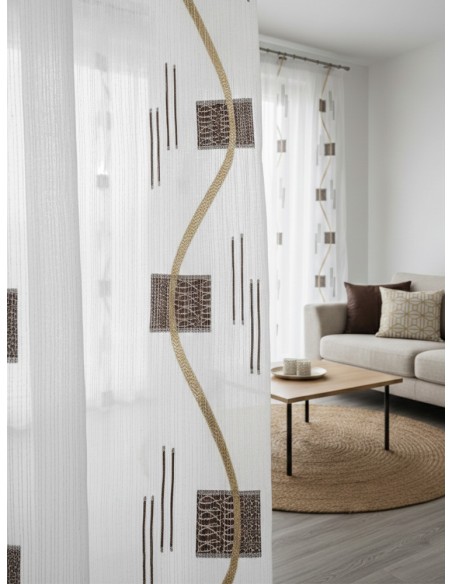 Готово перде с кафяви квадрати 6.00x2.50м.