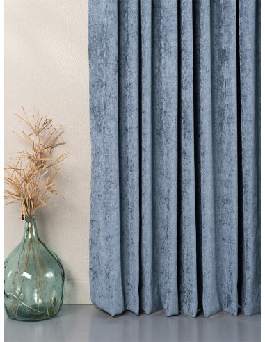 Завеса с плюшена текстура в елегантен син цвят