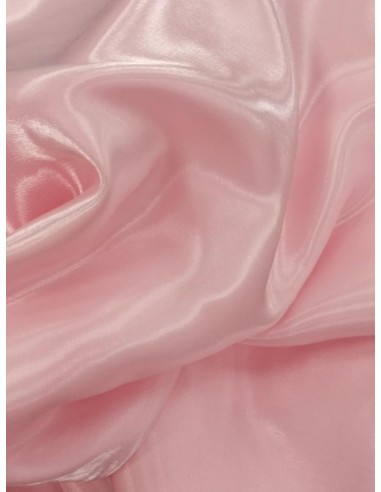 Плътна сатенирана материя в розов цвят-3